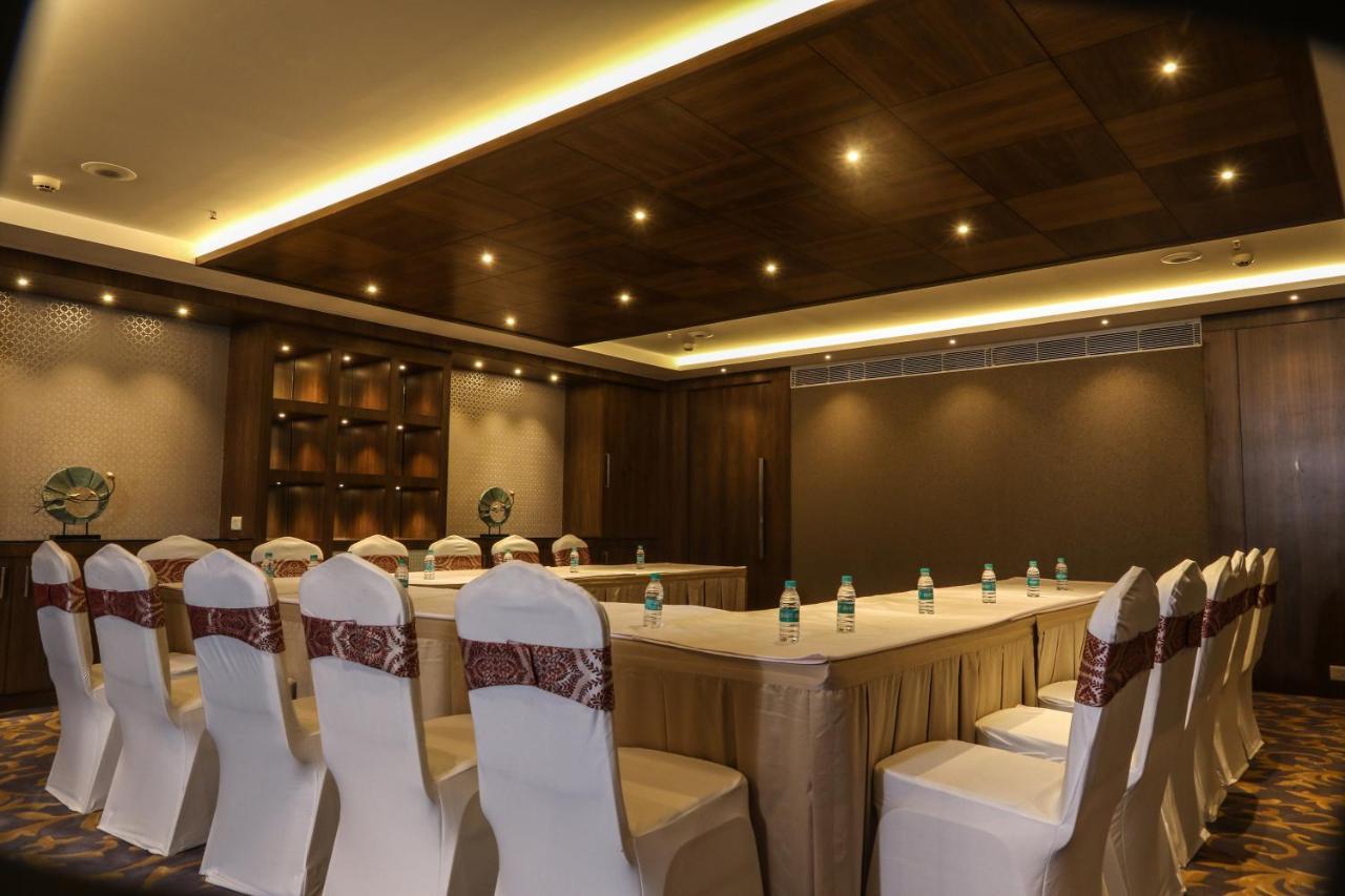 The Grand Asansol 호텔 외부 사진