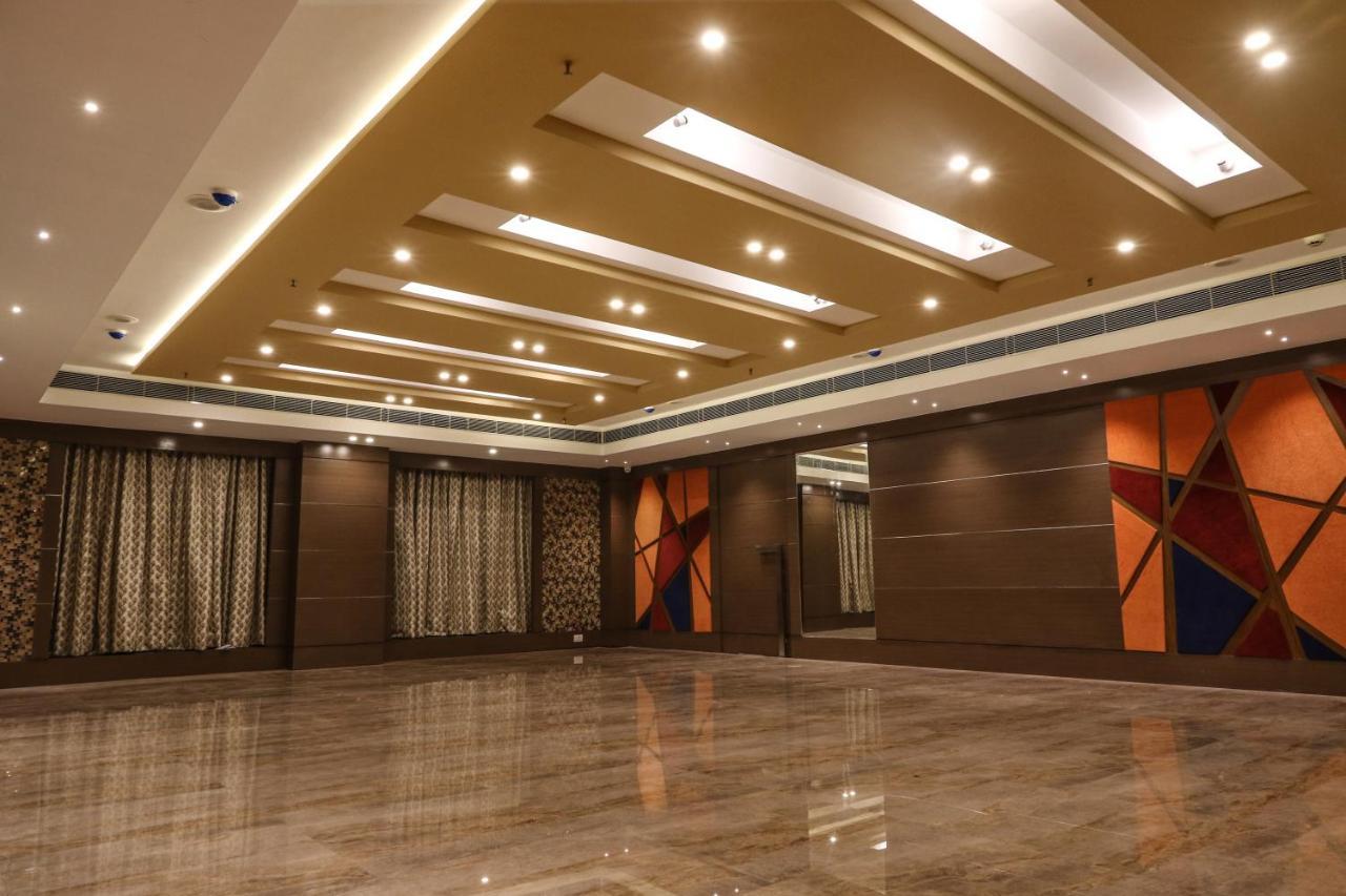 The Grand Asansol 호텔 외부 사진