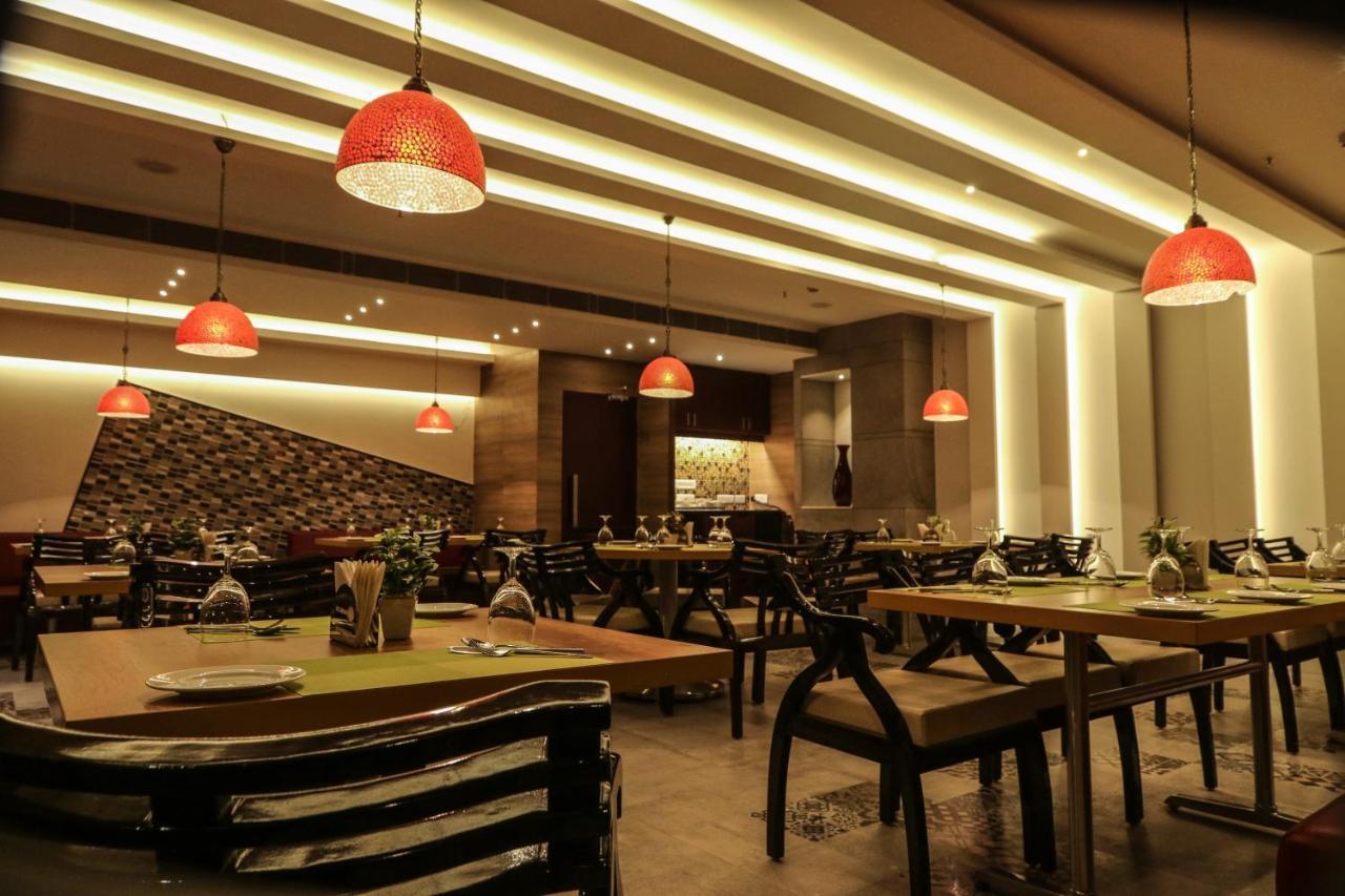 The Grand Asansol 호텔 외부 사진