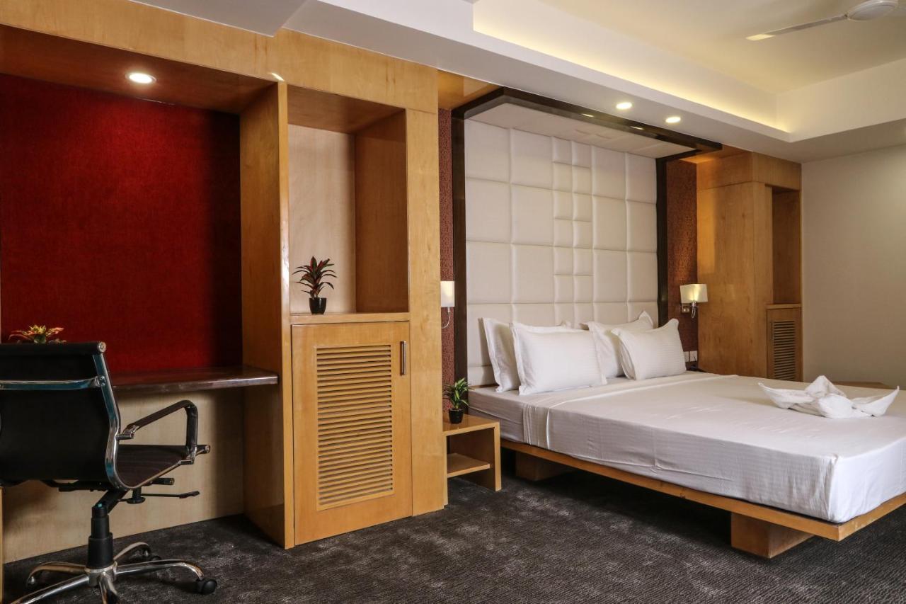 The Grand Asansol 호텔 외부 사진