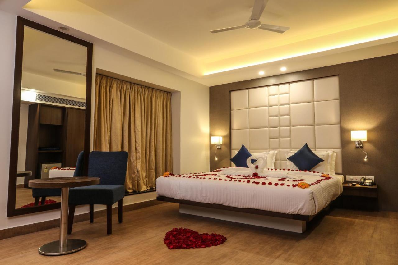 The Grand Asansol 호텔 외부 사진