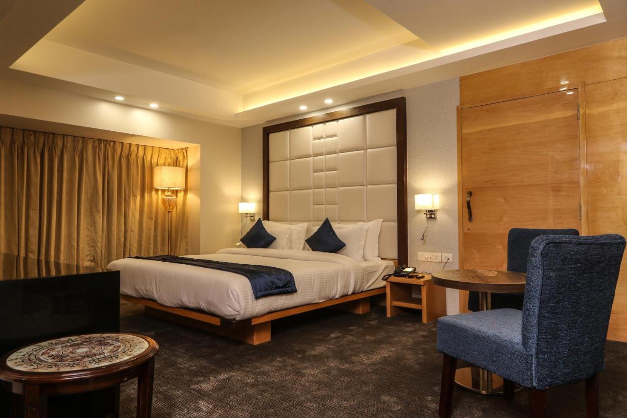 The Grand Asansol 호텔 외부 사진
