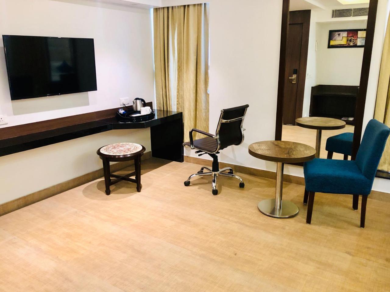 The Grand Asansol 호텔 외부 사진